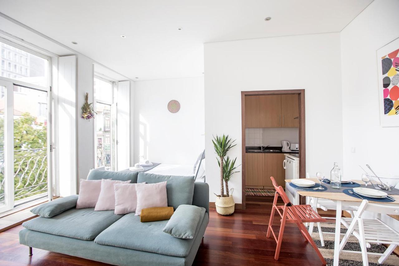 Bonjardim Studio W/ Balcony By Lovelystay OOporto Esterno foto