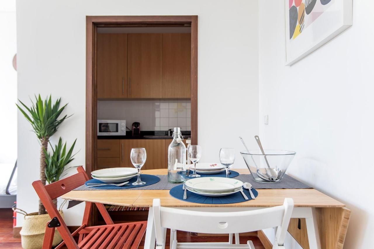 Bonjardim Studio W/ Balcony By Lovelystay OOporto Esterno foto
